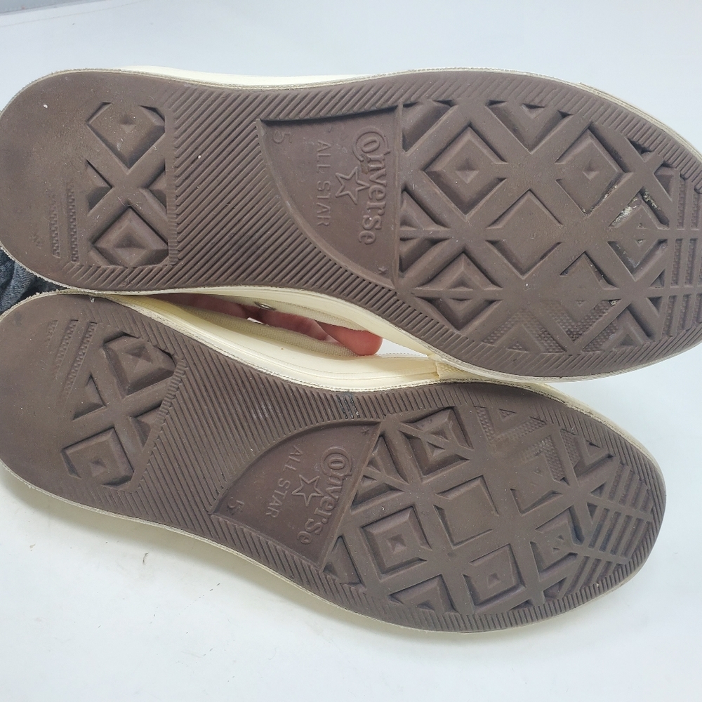 CONVERSE Comme des Garcons Play Emblem Heart Low Top Sneakers Size 7 - Picture 6 of 10